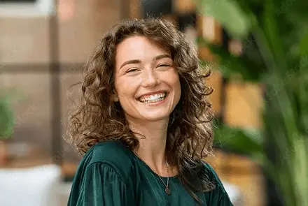 Profils de femmes célibataires Nantes, agence matrimoniale Unicis Nantes